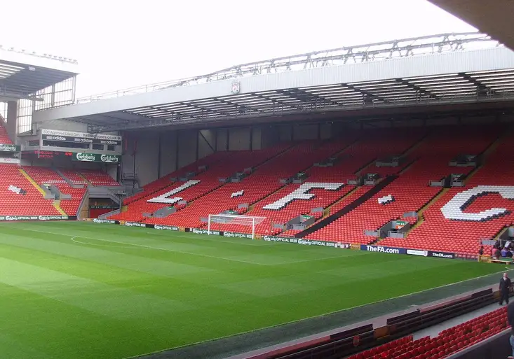 Manažer Bournemouthu Howe bude hrát proti svému vzoru. Jak zvládne duel v Liverpoolu?