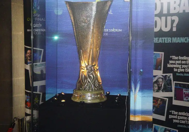 Kupte si pohár UEFA. Fotbalová Parma chce kvůli dluhům rozprodat slavné trofeje
