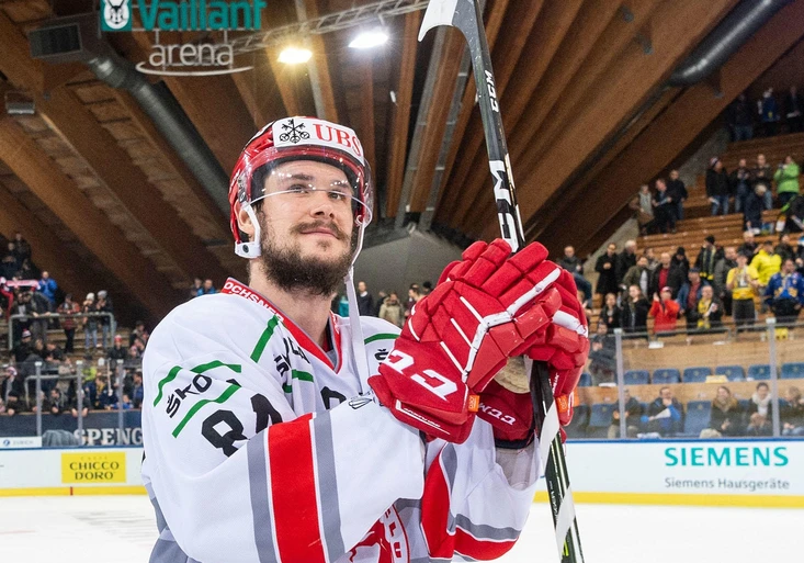Další Čech ve švýcarské lize. Jak Kundrátek obstojí proti loňskému semifinalistovi?