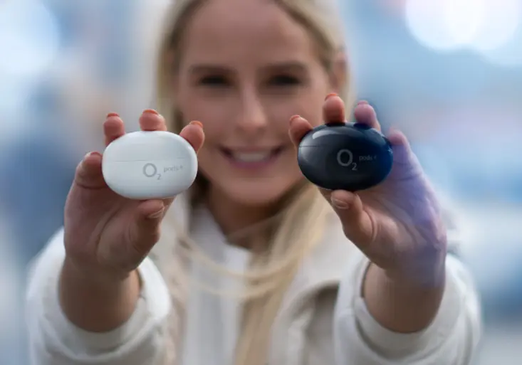 Vánoce u O2 už začaly! Operátor naděluje slevu 1 000 korun a představuje našlapané O2 pods+
