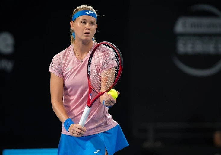 Zaskočí Bouzková po domácí hvězdě i Plíškovou? Český duel v Brisbane živě na O2 TV Tenis!