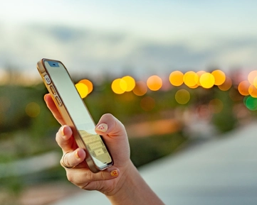 Z e-shopu O2 do ruky za 30 minut. Vybírat můžete třeba z májových slev na 5G telefony a příslušenství