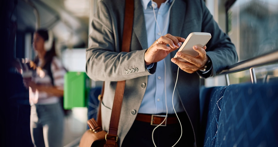 Během telefonování si teď můžete klidně i psát. Seznamte se s novou službou RTT