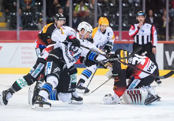 Další duel švýcarské ligy na O2 TV Sport: Zastaví Lhotákův Fribourg sérii porážek?