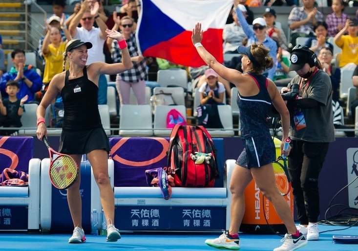 Hlaváčková se Strýcovou ovládly prestižní China Open! Titul slaví i Dánka Wozniacki