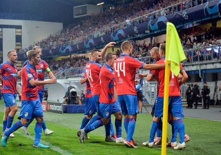 Na Plzeň čeká AS Řím posílený výhrou v derby. Překvapí Vlky družina Pavla Vrby?