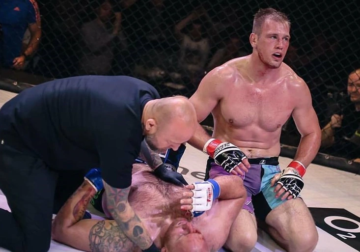 Nejzajímavější zápas historie českého MMA: Pešta se pokusí skolit ruského obra