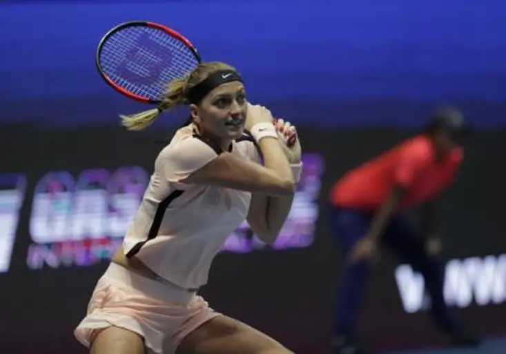 Kvitová nadělila soupeřce kanára a postupuje, Siniaková končí. Semifinále v Petrohradu uvidíte na O2 TV Sport