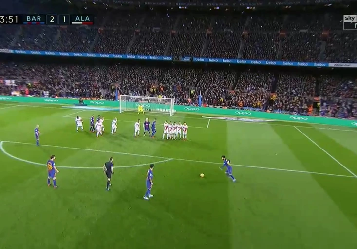 Messiho paráda zachránila Barcelonu, Alavés však mluví o zářezu. Proč nemůže přijít rozhodčímu na jméno?
