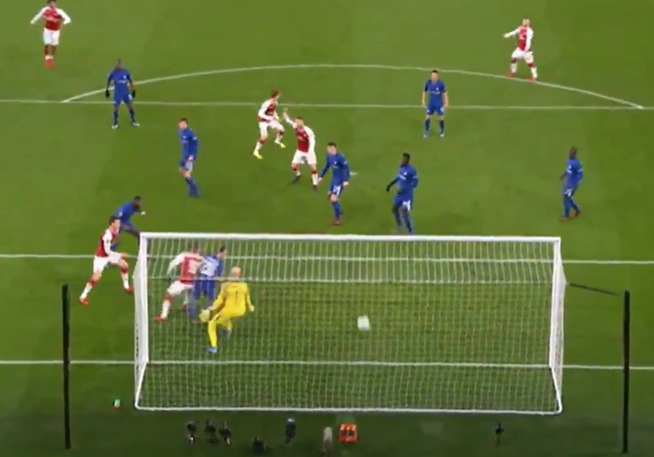 Nejkomičtější gól, co jste viděli. Monreal vymyslel dokonalý biliár! Jak pomohl Arsenalu do finále?