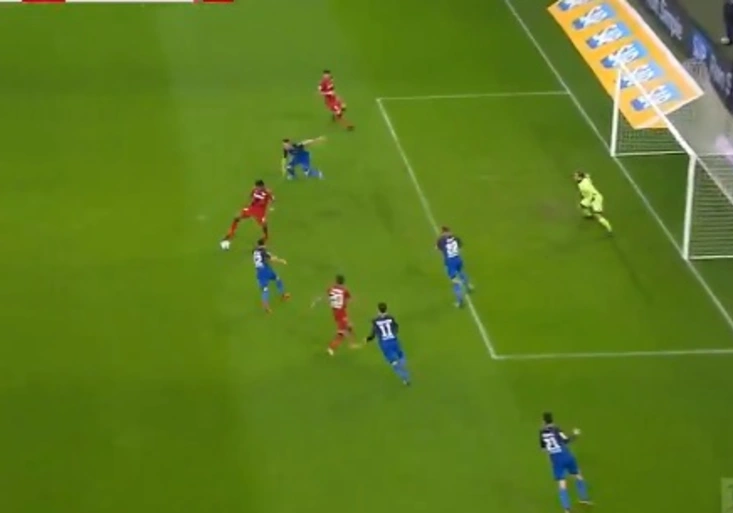 Fantastický gól bývalého hráče Trenčína: TAKHLE Bailey ohromil Bundesligu!