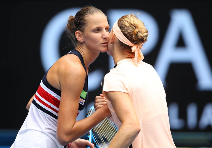 Derby na Australian Open: Karolína Plíšková vyřadila Šafářovou, vyzve ji Strýcová
