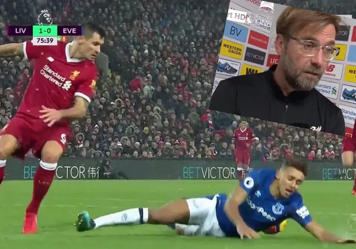 Liverpool ztratil výhru v derby spornou penaltou! Klopp měl nervy. Proč se vysmál novináři?