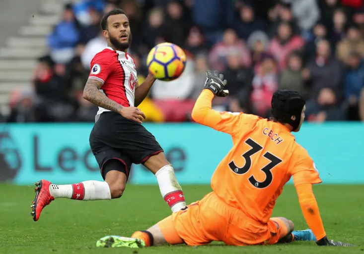 Arsenal vybojoval na Southamptonu bod, k remíze přispěl skvělým zákrokem i Čech!