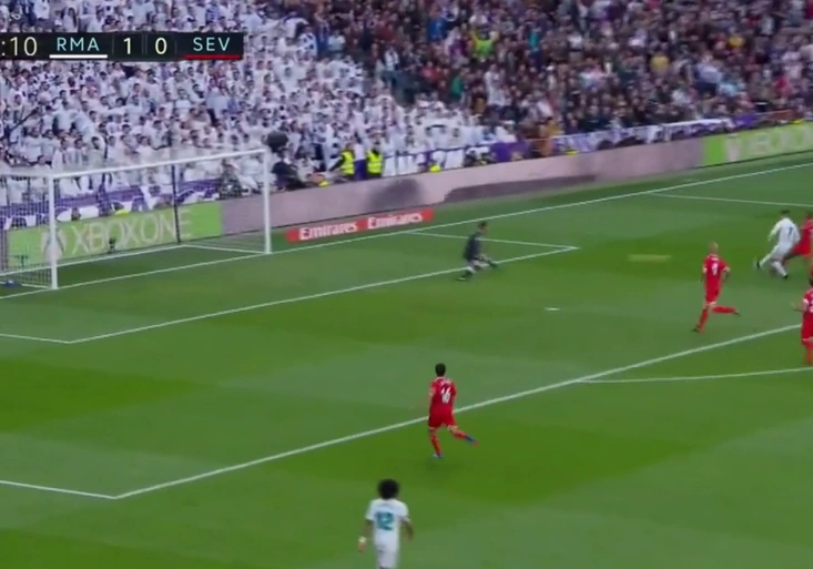 Real dal Seville PĚT gólů za poločas! Úžasný RONALDO překonal další velký milník!
