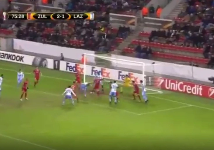 Nejvysmívanější hráč Liverpoolu dal snový gól! Jak parádně se za Lazio trefil Lucas Leiva?