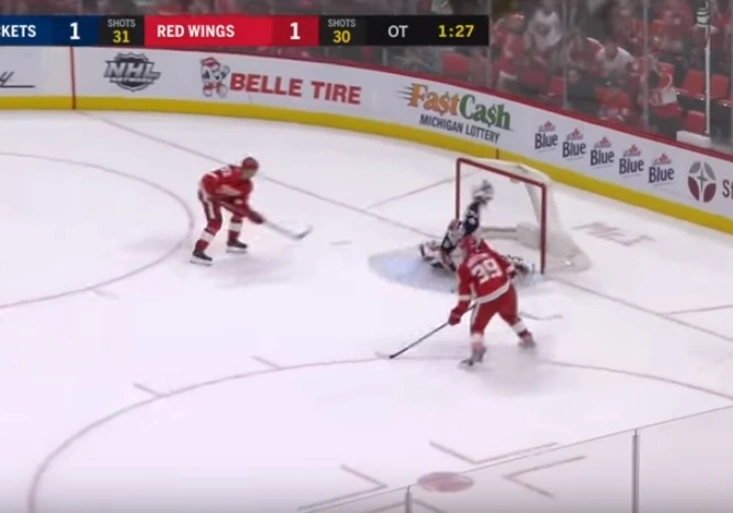 Zákrok sezony NHL? Bobrovskij zneškodnil nájezd dvojice z Detroitu