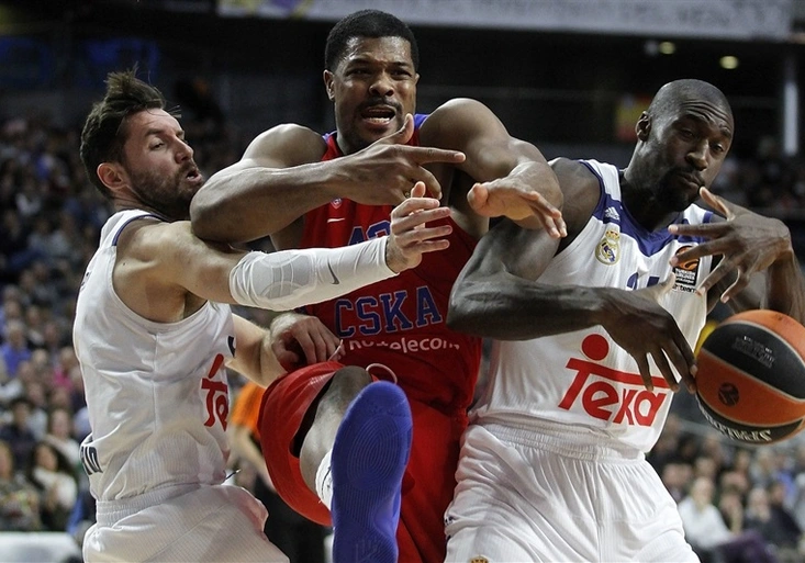 Basketbalová Euroliga na O2 TV Sport: Real hostí CSKA, Olympiakos se popere s Málagou