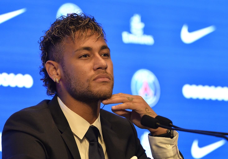 Přeskočilo Neymarovi? Proč Brazilec chtěl, aby UEFA Barcelonu vyřadila z Ligy mistrů?