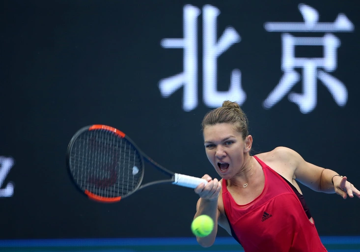 Sharapova dostala největší výprask od návratu. Halep útočí na tenisový trůn