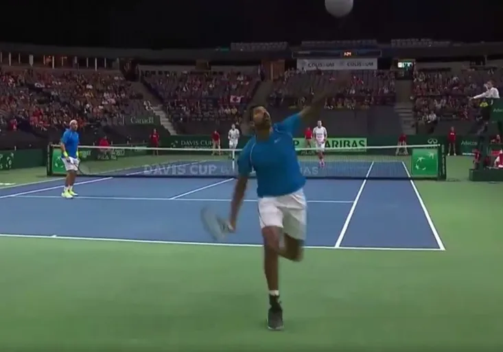 Jako z videohry! Ind Bopanna zahrál v Davis Cupu neuvěřitelný úder