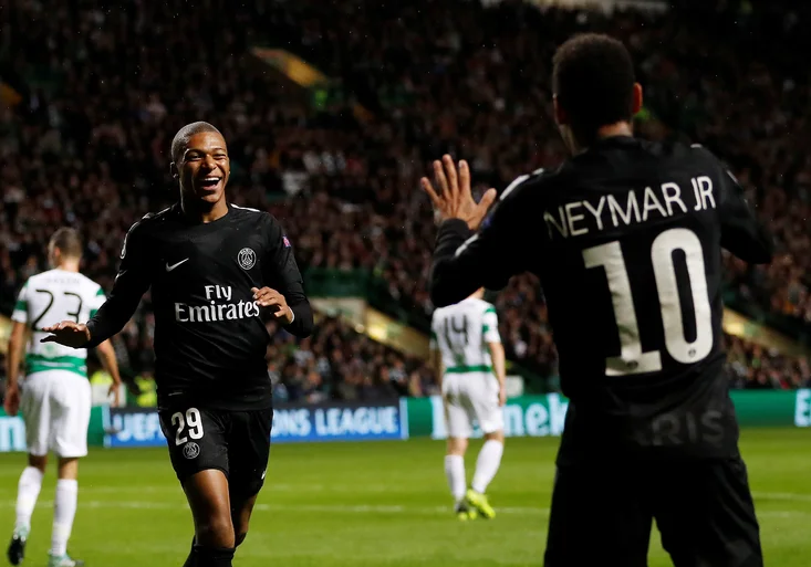 Úžasné trio PSG rozcupovalo Celtic, Suchý s Vaclíkem nezastavili rozjetý Manchester United