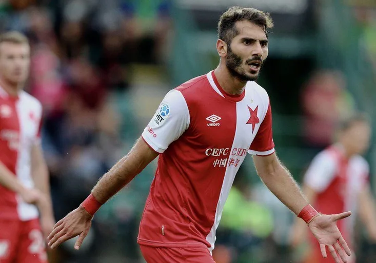 Přešlap fanoušků Slavie! Jak zneuctili Altintopa? A jak se do nich obul Tvrdík?