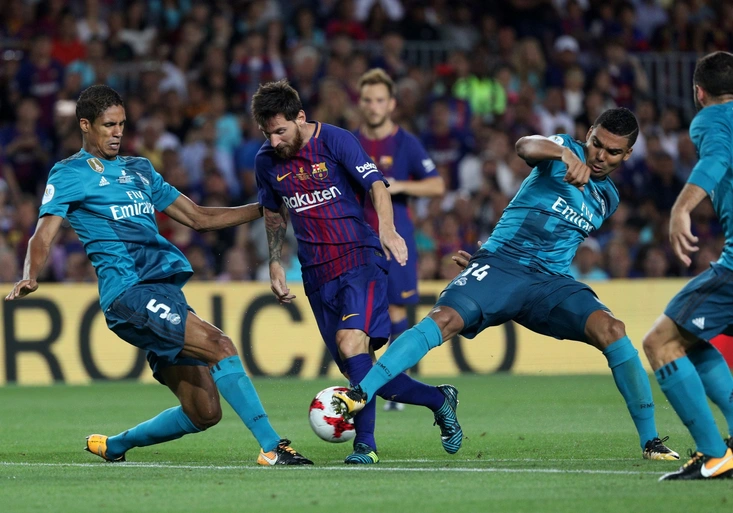 Fotbalové lahůdky na O2 TV Sport: bitva o Ligu mistrů v Neapoli a El Clásico