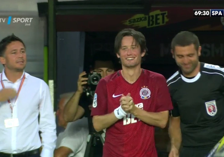 Rosického velkolepý návrat! Podívejte se na neskutečné ovace na Letné!