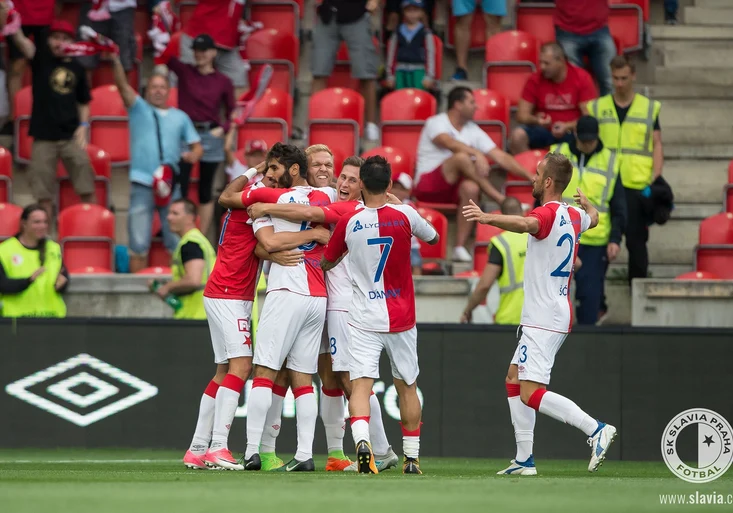 UKAŽTE ZNALOSTI: Slavia startuje boj o Ligu mistrů! Uhodnete v kvízu všechny soupeře, které už v ní potkala?