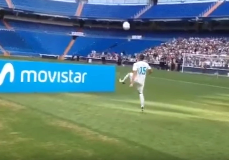 Real představil nový talent. Okamžitě se ztrapnil, když dělal žongly