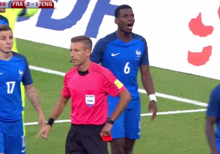 VIDEO v akci! Místo žluté přišla červená. Pogba a spol. nechápali