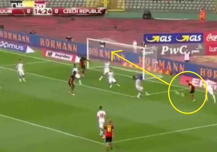 Trapas Belgičana! Jak zbaběle chtěl hvězdný bek Tottenhamu využít Vaclíkova zranění?