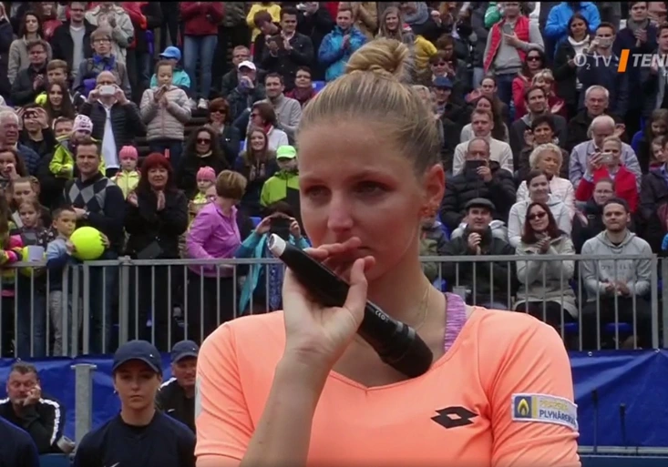 Plíšková na titul nedosáhla. Při děkovačce divákům ji přemohly slzy!