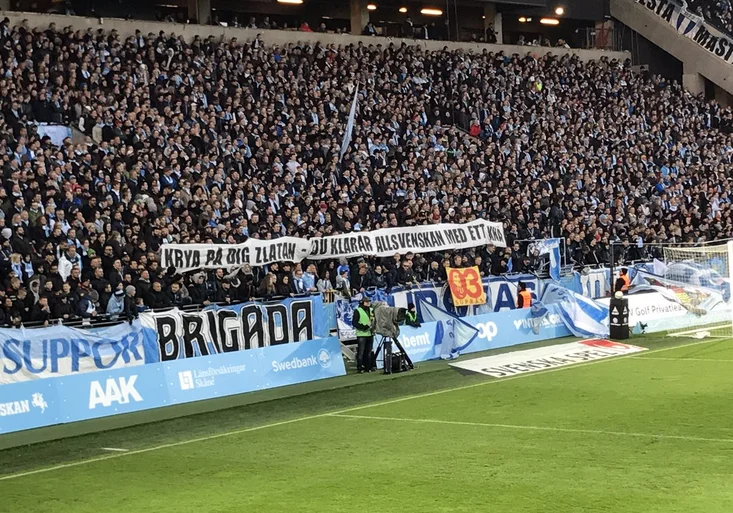 Fanoušci rodného Malmö poslali zraněnému ZLATANOVI fantastický vzkaz! Co mu napsal Ronaldo?