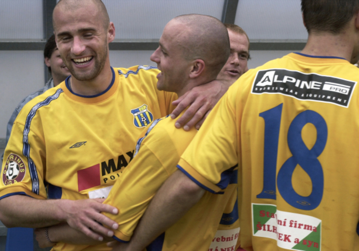 Příběhy české ligy XI: Michal Bílek rozjíždí blšanský boj o záchranu před 51 diváky (2003/2004)