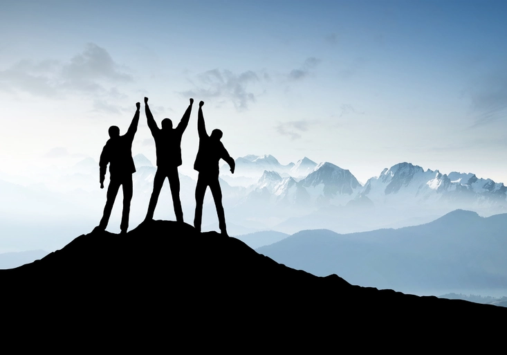 Silhouettes of a team