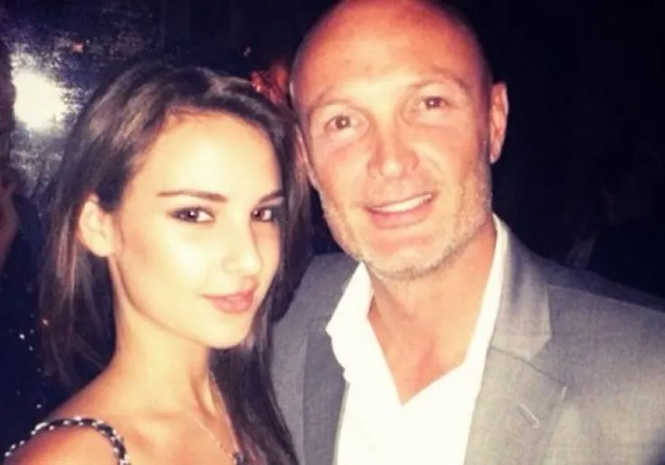 Bývalá hvězda Chelsea Leboeuf má sexy dceru. Díky nahým fotkám je populárnější než otec!