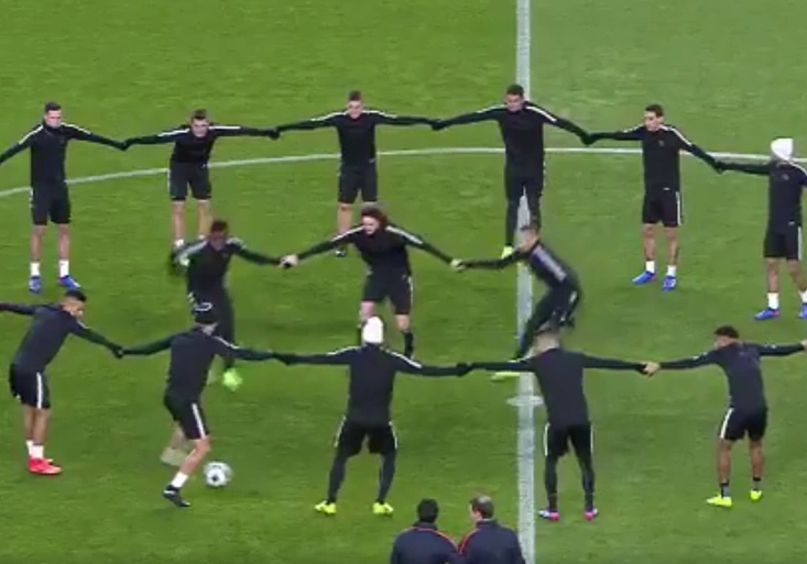 Držíme při sobě! Pařížané zaujali speciálním tréninkem. Dorazí načatou Barcelonu?