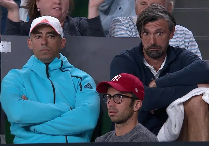 Co to Federer provádí s nebohým Berdychem? Ivaniševič a Štěpánek na tribuně nechápali
