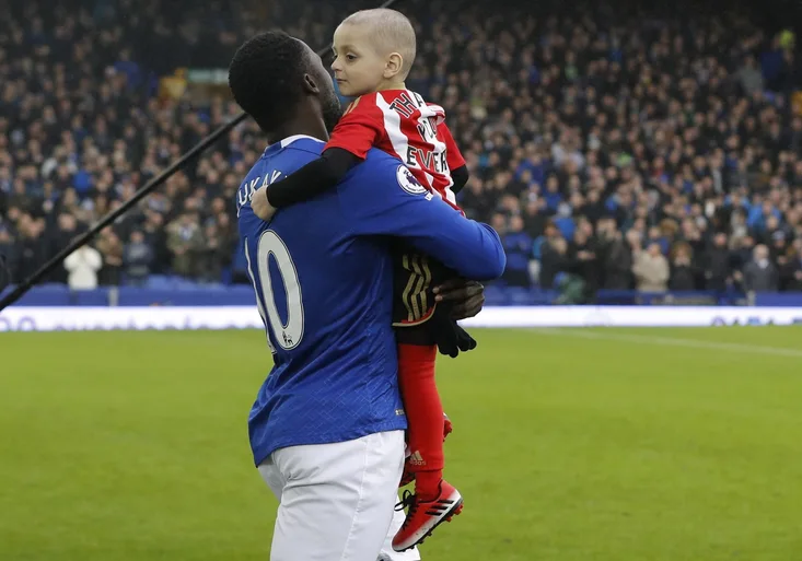 Celá Anglie slzela dojetím! Jak Everton přijal vážně nemocného fanouška od konkurence?