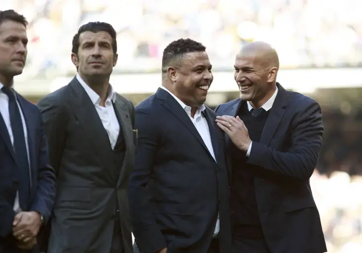 To přestřelil! Michael Owen rozčílil Ronalda. Utahoval si z jeho nadváhy