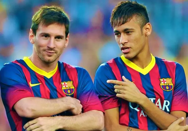 Šílený škorpion, Messiho klasika, Neymarův tanec. Kdo získá cenu FIFA za GÓL ROKU?