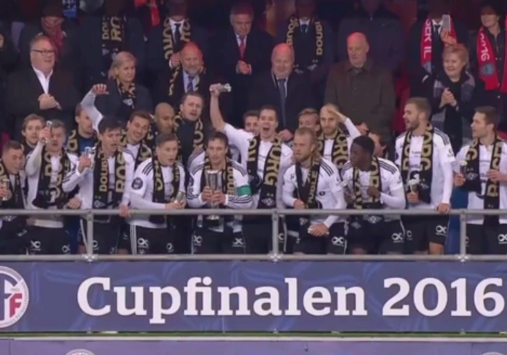 Mannequin challenge při oslavě double? Takhle to zválel Rosenborg!
