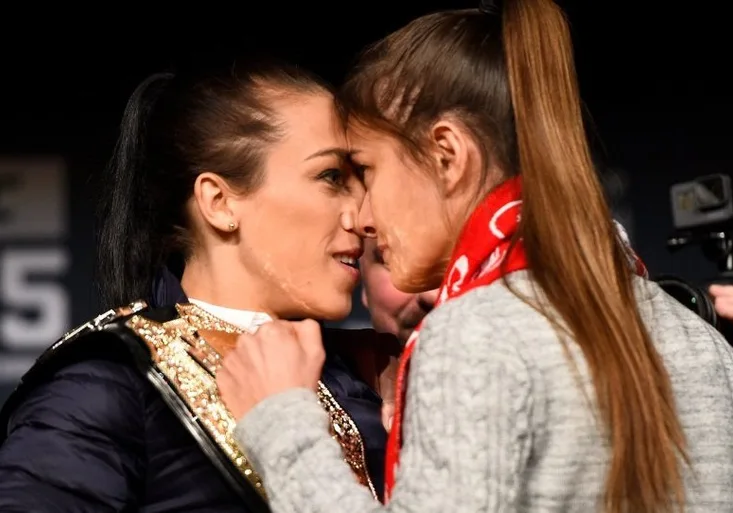 Polské dívky šokovaly svět UFC! Mezi Joannou a Karolinou to zajiskřilo a potom...