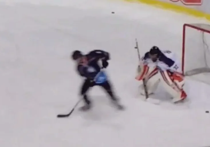 Hokejový šok! Zpěvák Justin Bieber si zatrénoval s týmem KHL a doslova zazářil