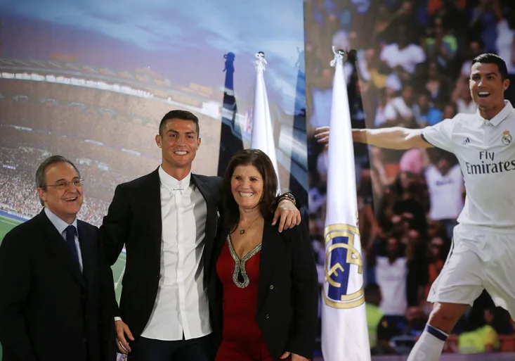 Ronaldo se upsal Realu na dalších 5 let! Kolik si vydělá? A jak dlouho chce ještě hrát?