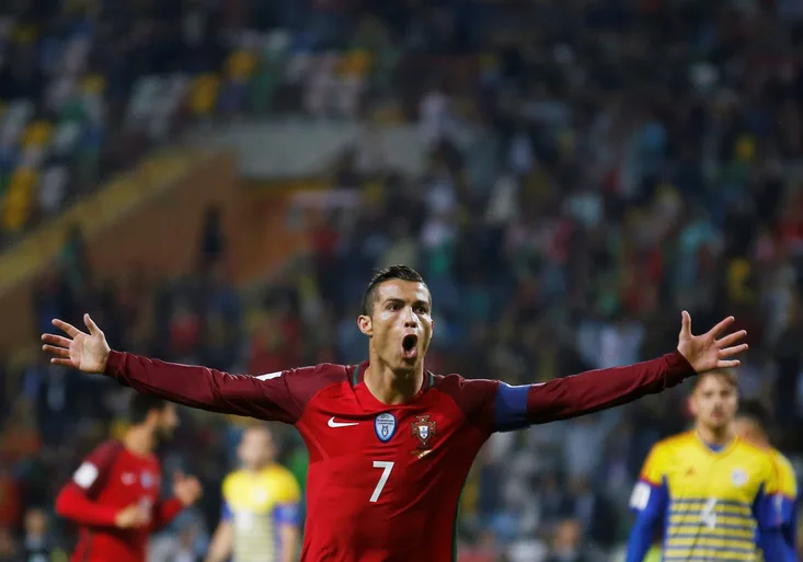 Démon Ronaldo! Andorru zničil 4 góly! Pravá, levá, hlavička! Nic mu nedělá problém!