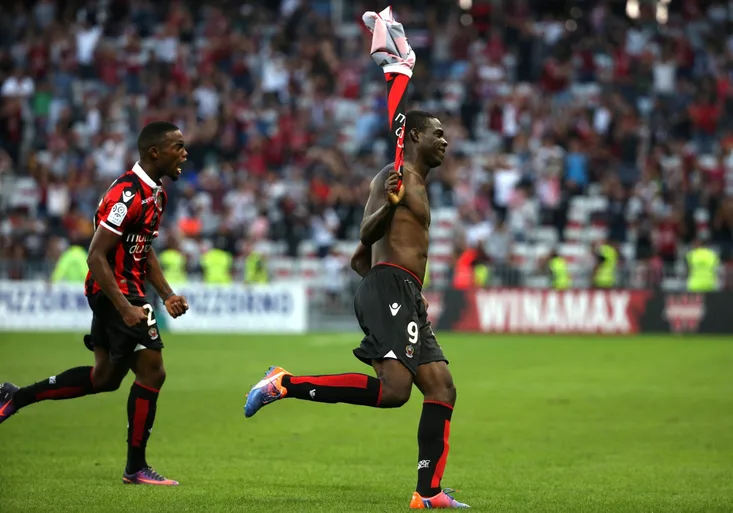Rebel Balotelli dál řádí. Vítězný gól a nesmyslná červená karta během 6 minut!