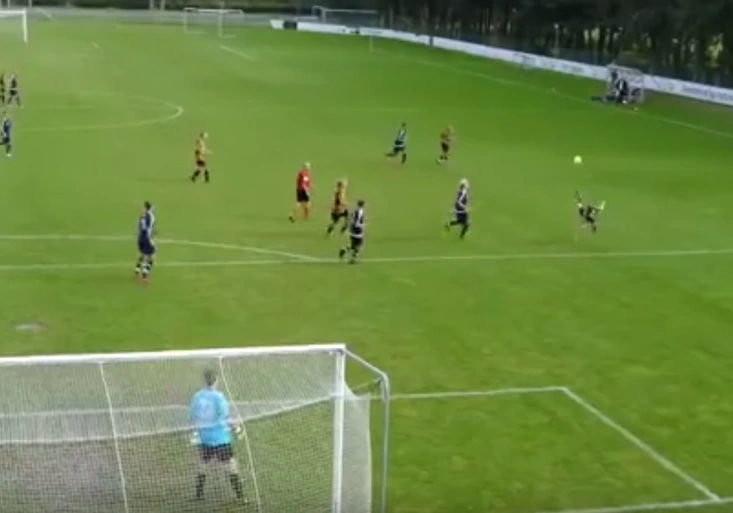 Amatér z Dánska dal gól, který obletěl svět! Jak napodobil božského ZLATANA?